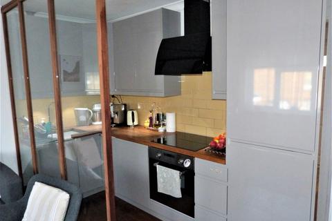 15a Greenyard, Waltham Abbey, EN9 1RH