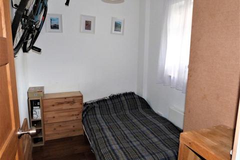 15a Greenyard, Waltham Abbey, EN9 1RH