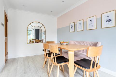 10 Bishops Close, Barnet, EN5 2QH