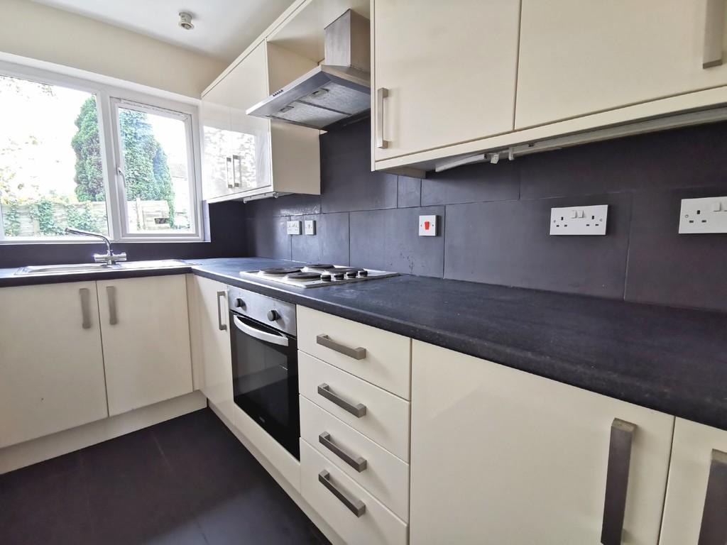 Hill Street, Cleckheaton 3 bed semidetached house £835 pcm (£193 pw)