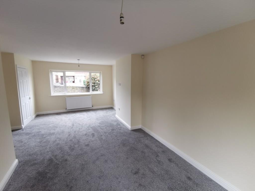 Hill Street, Cleckheaton 3 bed semidetached house £875 pcm (£202 pw)