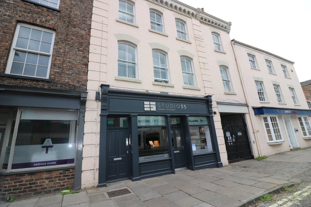 Apartment 1, 35 Blossom Street 1 bed apartment £785 pcm (£181 pw)
