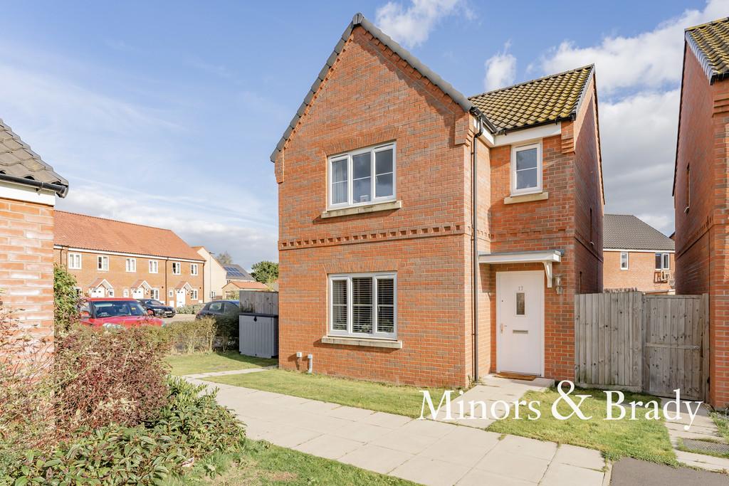 Muskett Way, Aylsham 3 bed detached house £325,000