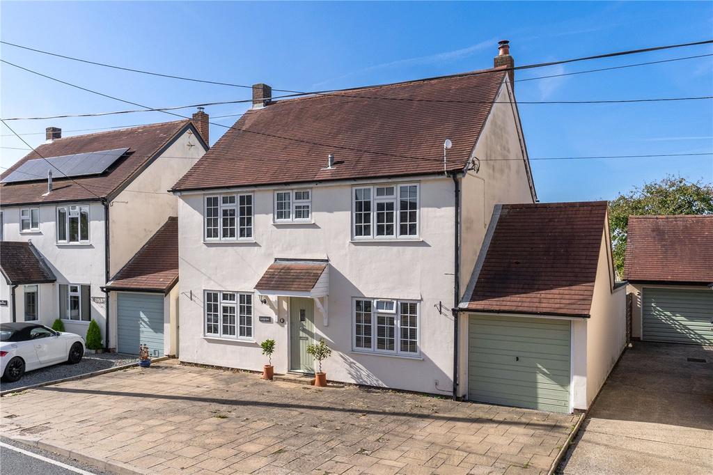 Cornish Hall End, Braintree, Essex, CM7 4 bed detached house for sale