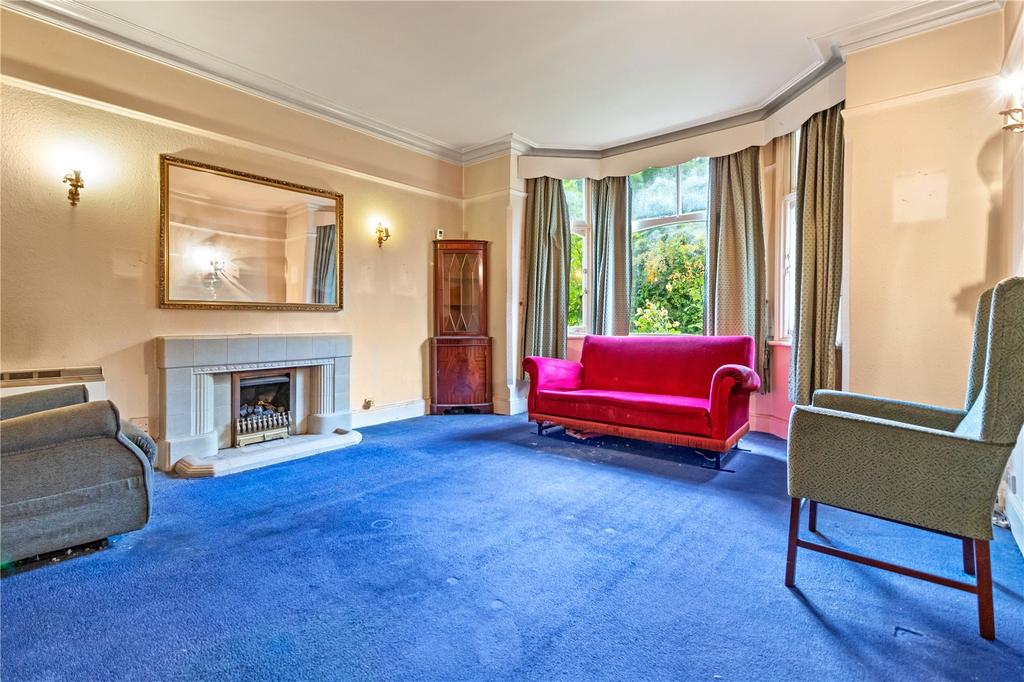 Grange Road, Bowdon, Cheshire, WA14 4 bed semidetached house £900,000