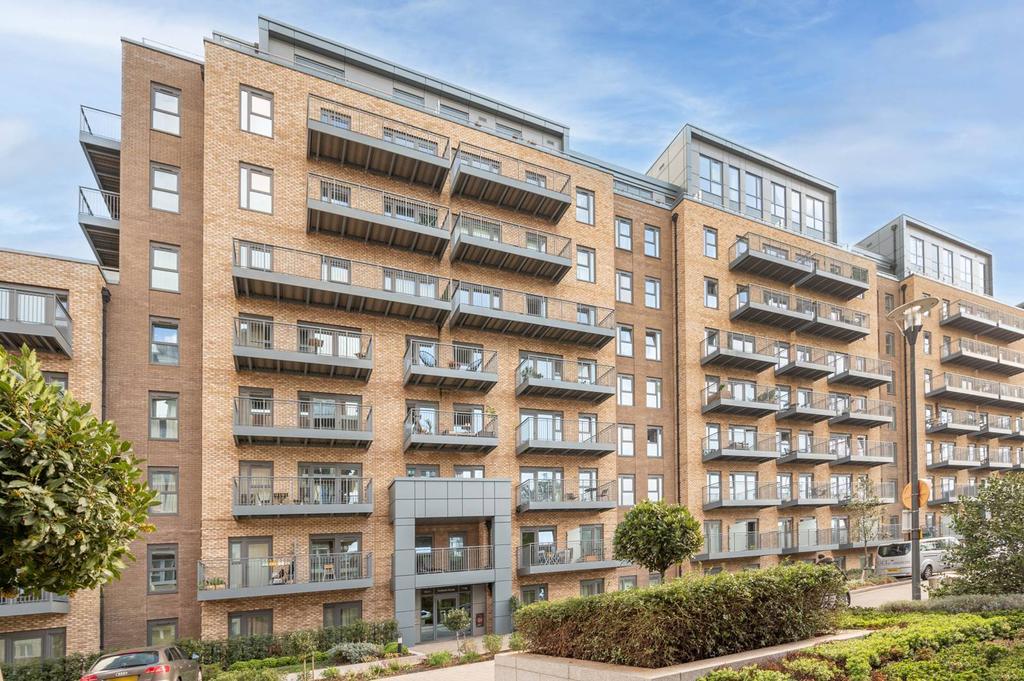 Fairbank House, Colindale, London, NW9 Studio - £1,600 pcm (£369 pw)