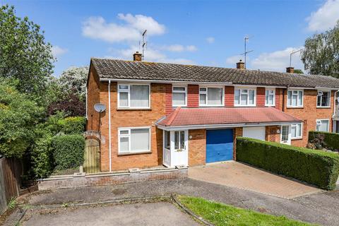 14 Hall Gardens, Colney Heath, St Albans, AL4 0QG