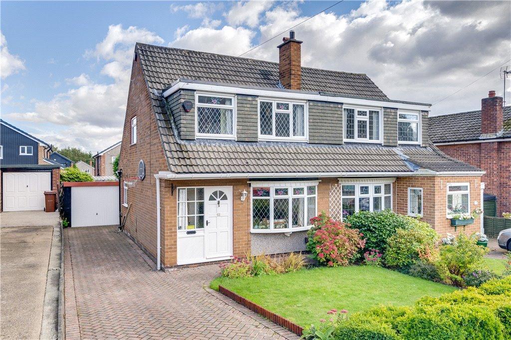 Holmwood Drive, Leeds, West Yorkshire 3 bed semidetached house £285,000