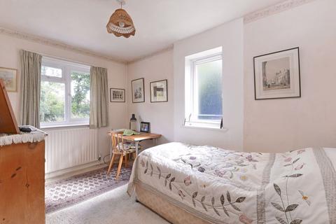 1 Ellery Close, Cranleigh, GU6 8DF