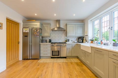 Arcot Cranmore Lane, West Horsley, Leatherhead, KT24 6BT