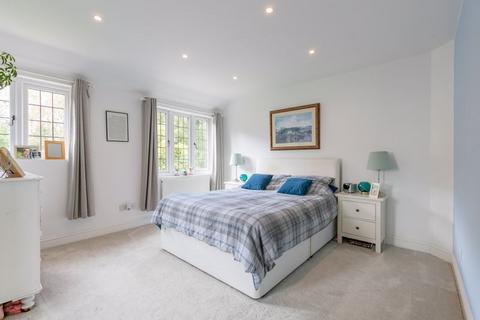 Arcot Cranmore Lane, West Horsley, Leatherhead, KT24 6BT