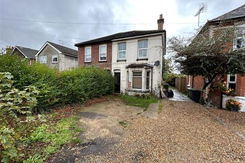 3 bedroom semi-detached house for sale - Vale Road, Ash Vale, Aldershot, Surrey, GU12