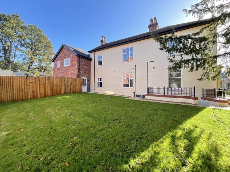 Keele, Staffordshire 2 bed apartment for sale £232,750