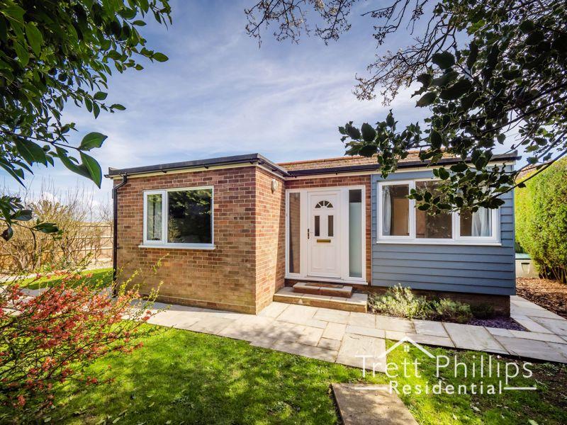 Beach Road, Sea Palling 2 bed detached bungalow £800 pcm (£185 pw)