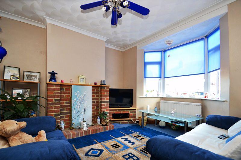 Cecil Avenue, Sheerness 3 bed terraced house for sale £225,000