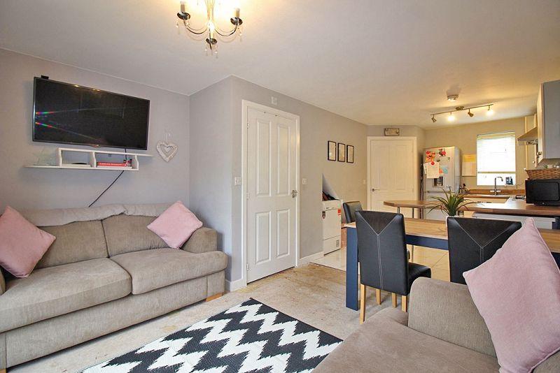 Donington Grove, Wolverhampton 2 bed terraced house for sale £170,000
