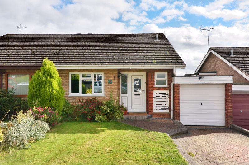 Highwell Avenue, Bromyard, Herefordshire, HR7 4EL 3 bed semidetached
