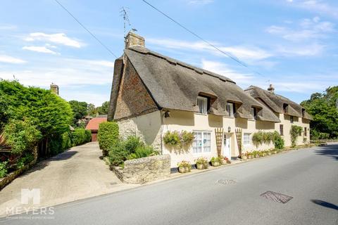 4 bedroom cottage for sale - Main Road, West Lulworth, BH20