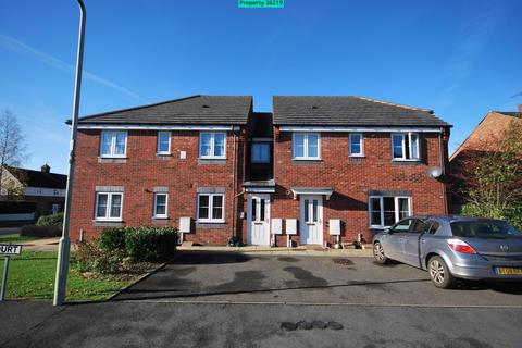 2 bedroom flat to rent - Central Avenue, Lutterworth, LE17 4NL