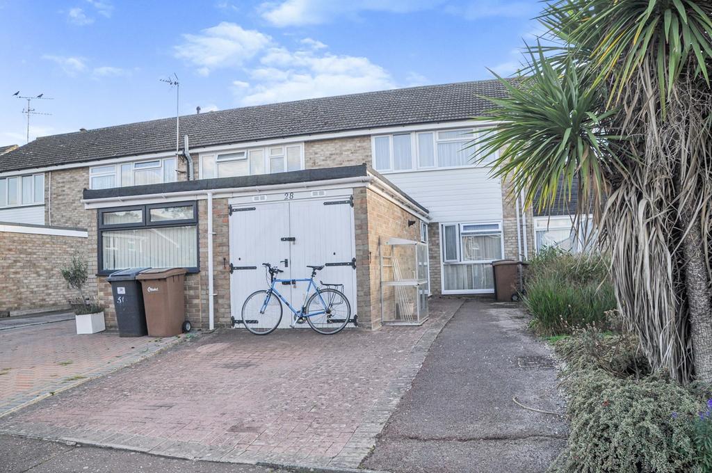 Towncroft, Chelmsford, CM1 3 bed terraced house for sale £370,000