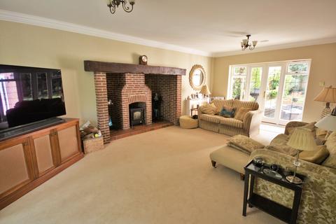 5 bedroom detached house for sale, Wambrook Close, Hutton, Brentwood, CM13