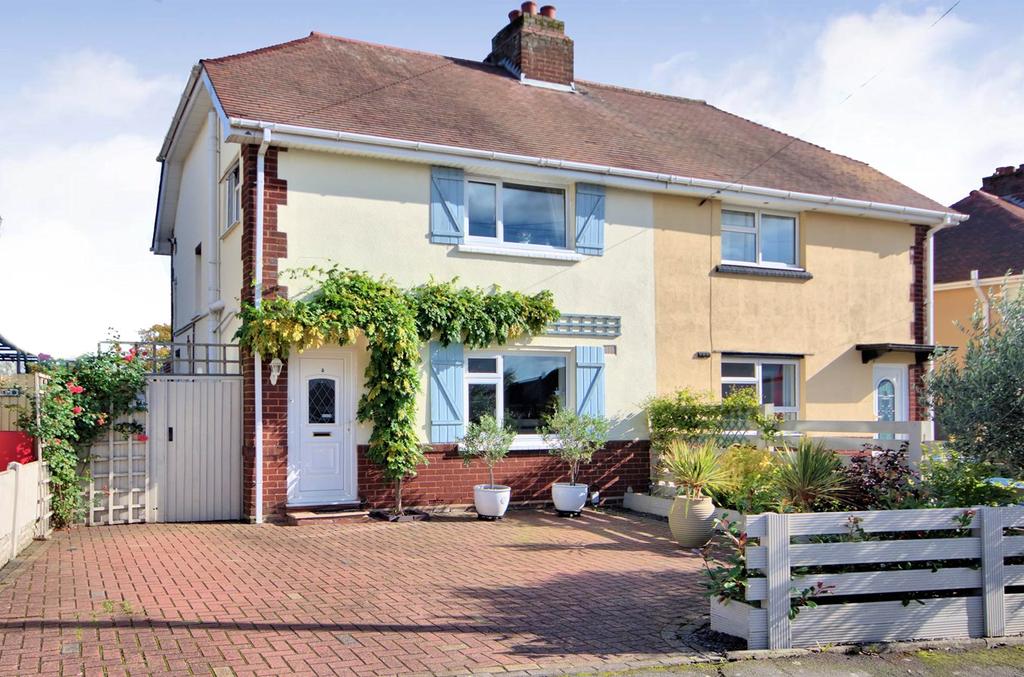 The Crescent, Burntwood, WS7 3 bed semidetached house £240,000