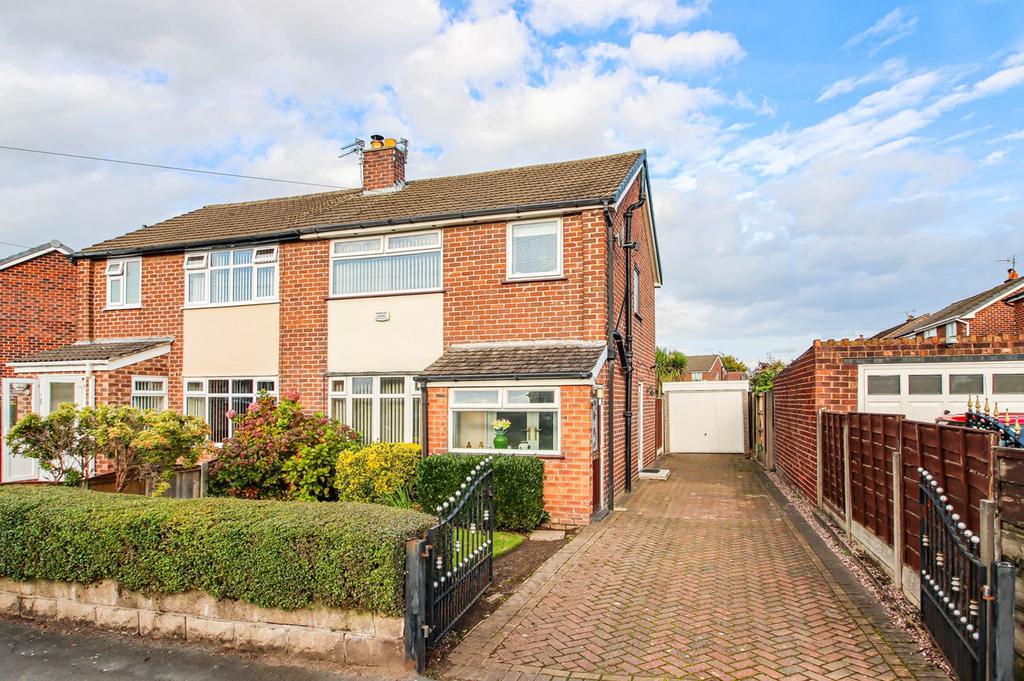 Langdale Road, Partington, Manchester, M31 3 bed semi-detached house ...