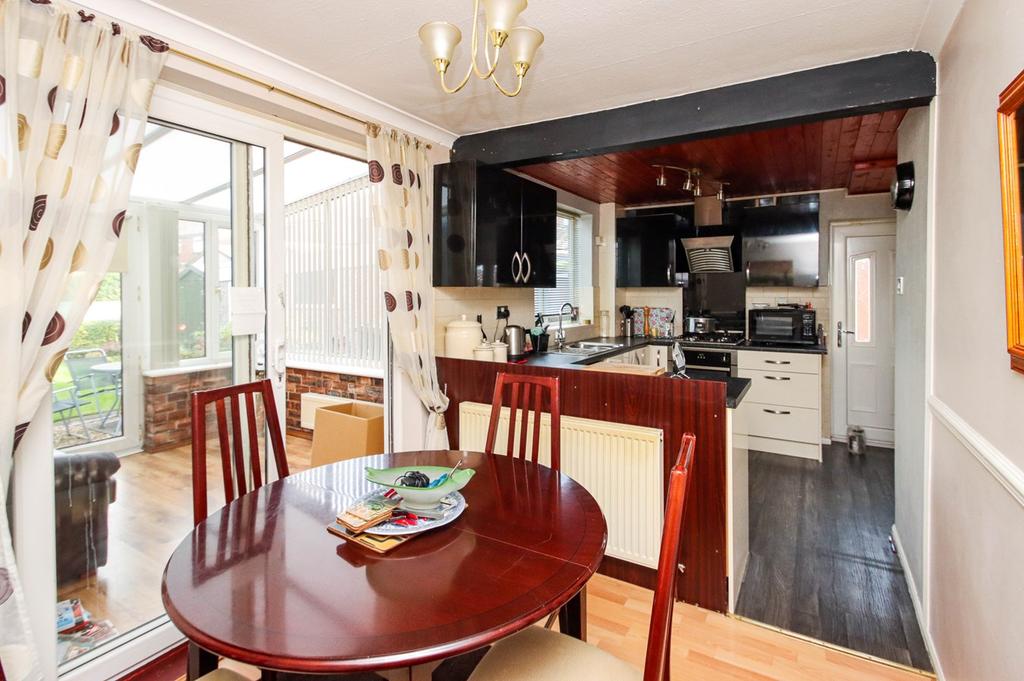 Langdale Road, Partington, Manchester, M31 3 bed semidetached house for sale £240,000