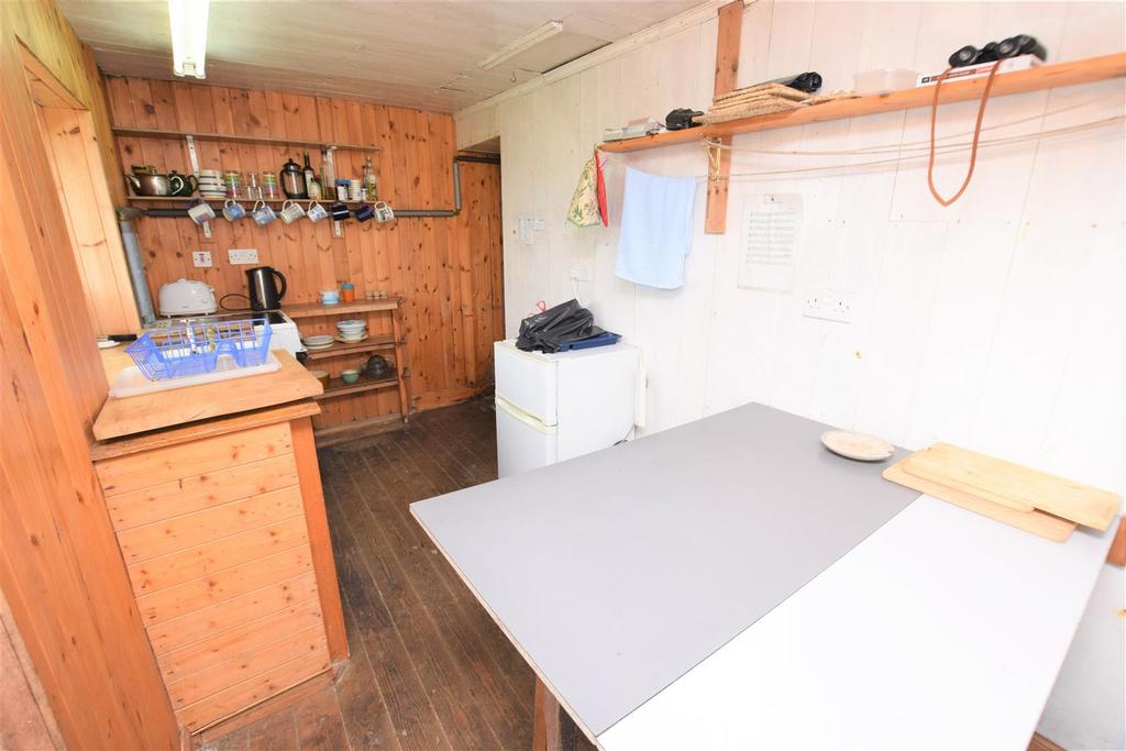 Kitchen two.JPG