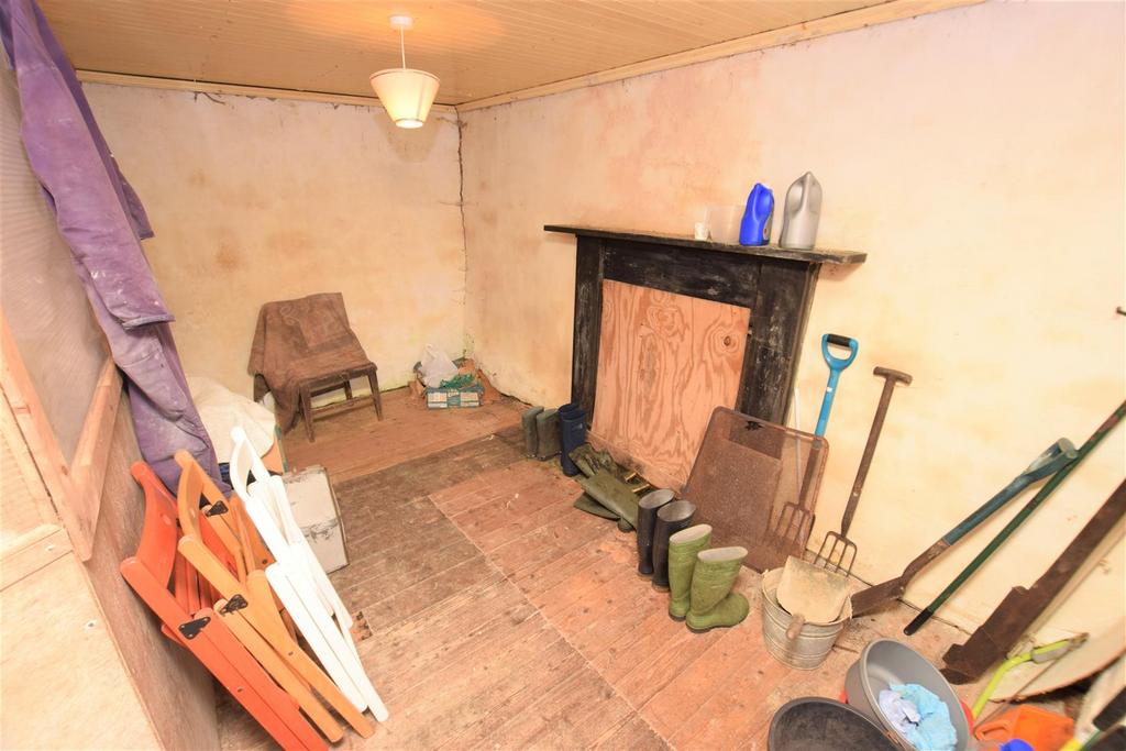 Dining room.JPG