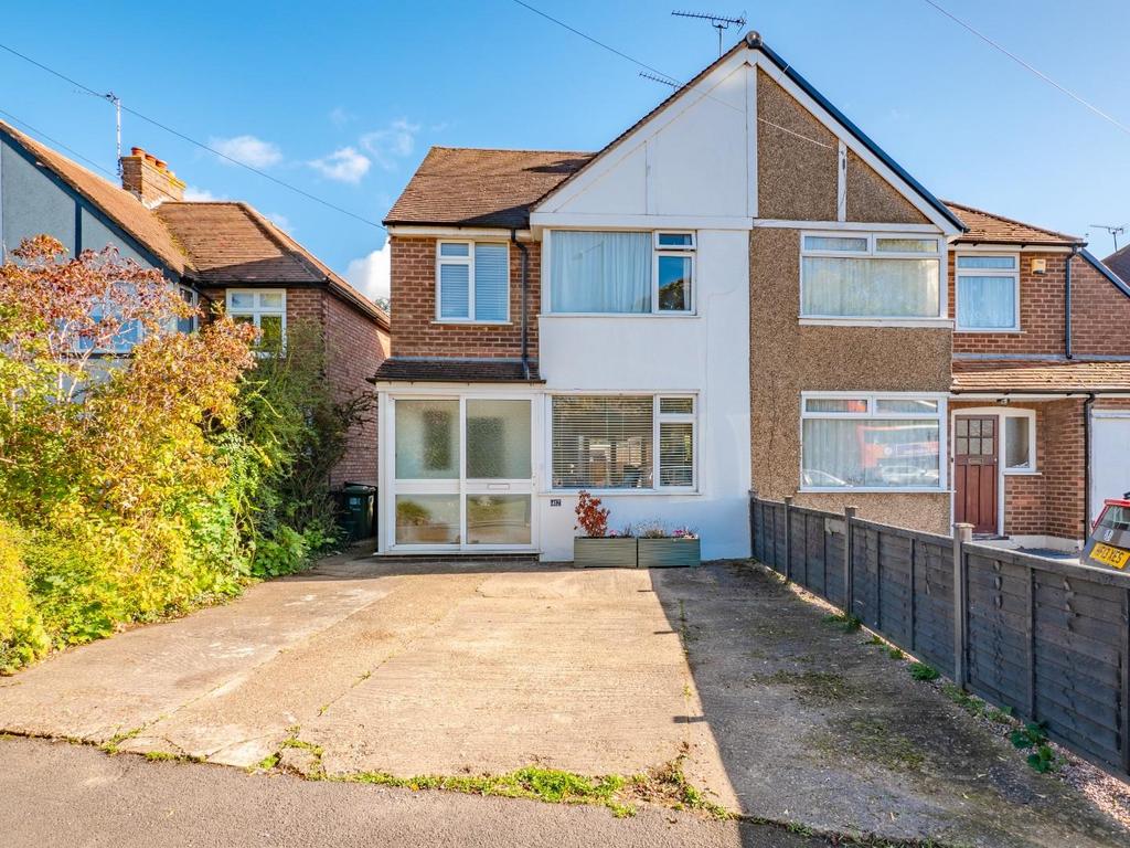 Tachbrook Road Leamington Spa 3 Bed Semi Detached House £315 000