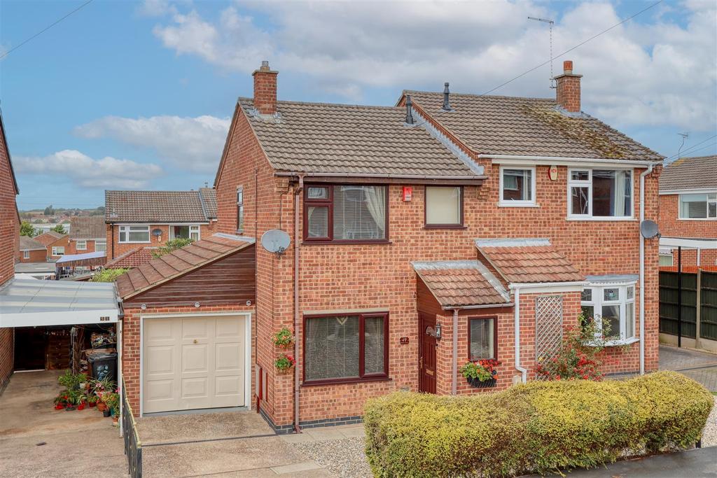 Chiltern Road, Swadlincote 2 bed semidetached house for sale £175,000
