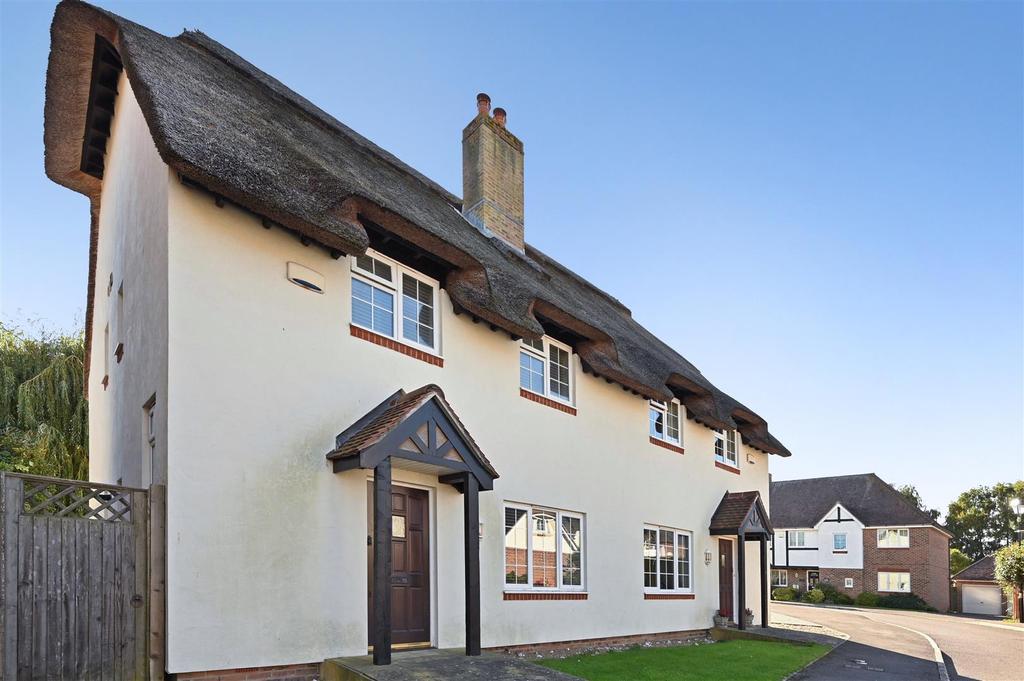 Waterford Gardens, Climping 3 bed semidetached house £415,000
