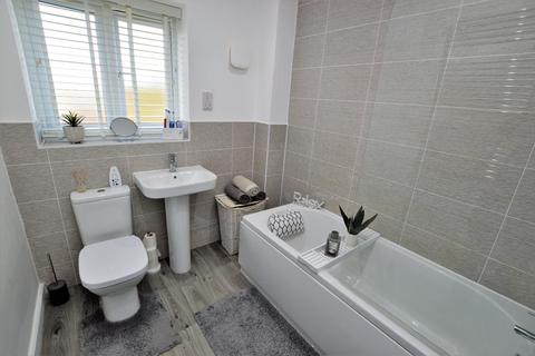 44 Bridgemere Close, Leicester, LE2 9JZ