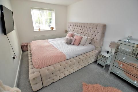 44 Bridgemere Close, Leicester, LE2 9JZ