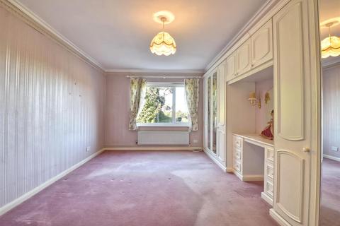 21 Hurst Close, Tenterden, TN30 6UG