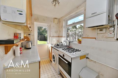 39 Thurlow Gardens, Ilford, IG6 2UU