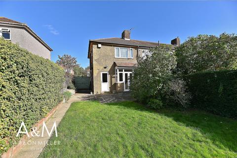 39 Thurlow Gardens, Ilford, IG6 2UU