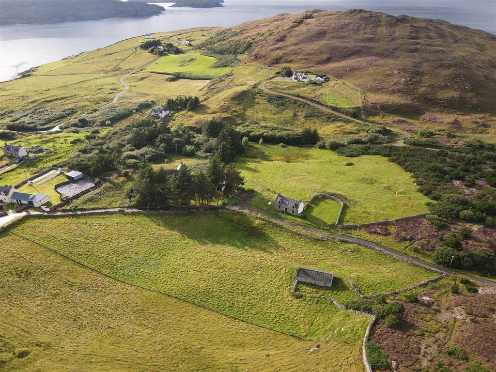 20 Achneiskich Bettyhill, Thurso Sutherland KW14 7SG Property £50,000