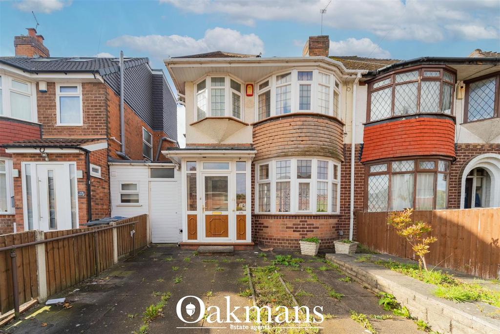 Worlds End Lane, Quinton, Birmingham 3 bed semidetached house £220,000