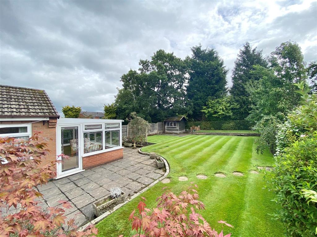 Westbury Drive, Macclesfield 2 bed bungalow £325,000