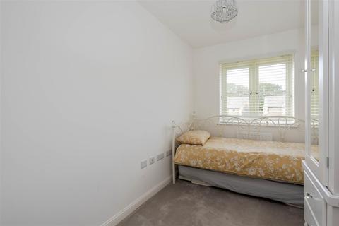 16 Valetta Way, Moreton-in-marsh, GL56 0FG