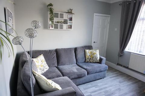 3 Hill Crest, Skellow, Doncaster, DN6 8LW