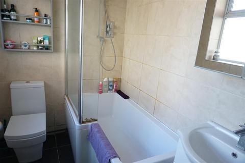 3 Hill Crest, Skellow, Doncaster, DN6 8LW