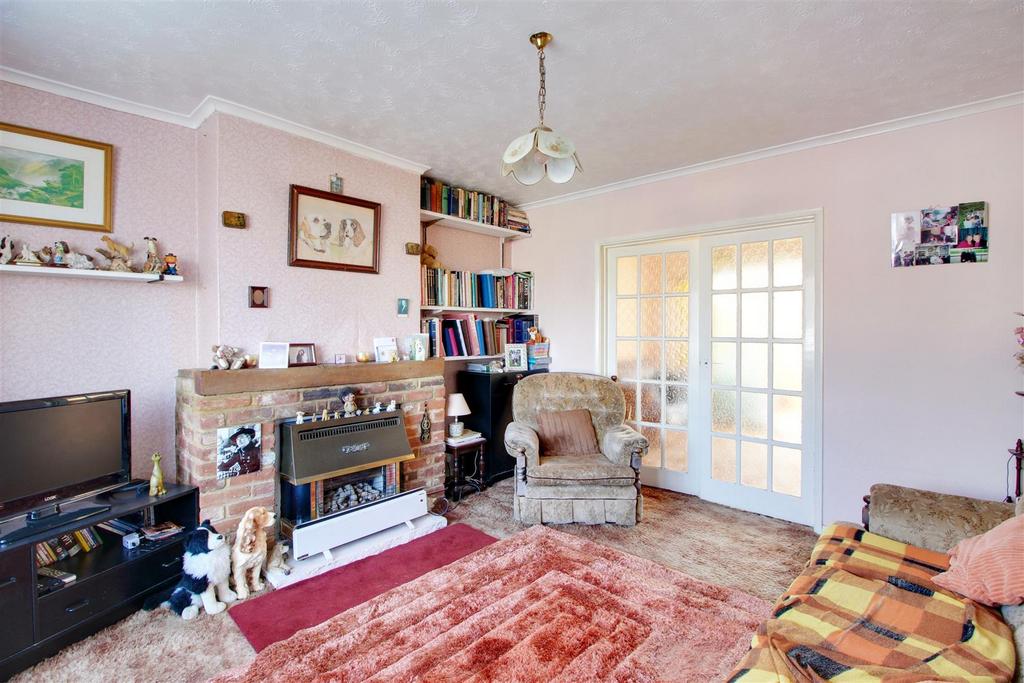 Tresco Road, Berkhamsted 3 bed semidetached house £475,000