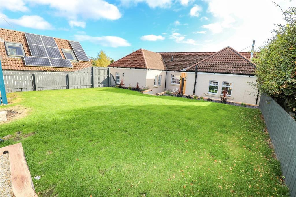 Star of Markinch 4 bed cottage £265,000