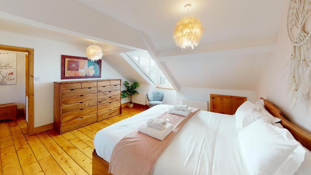 33a-Hotspur-Street-Bedroom(2).jpg
