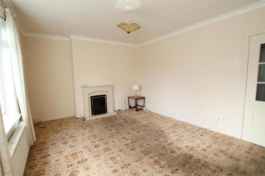 North Lodge Avenue, Motherwell 2 bed semidetached house £134,995