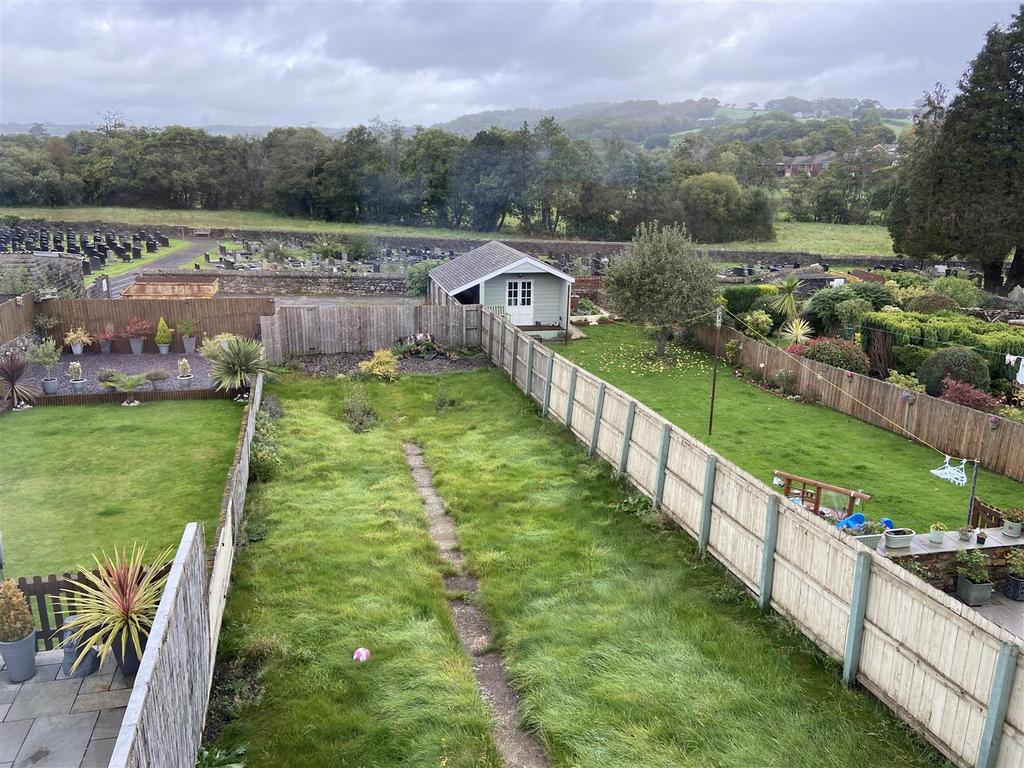 Llandeilo Road, Llandybie, Ammanford 3 bed end of terrace house £100,000