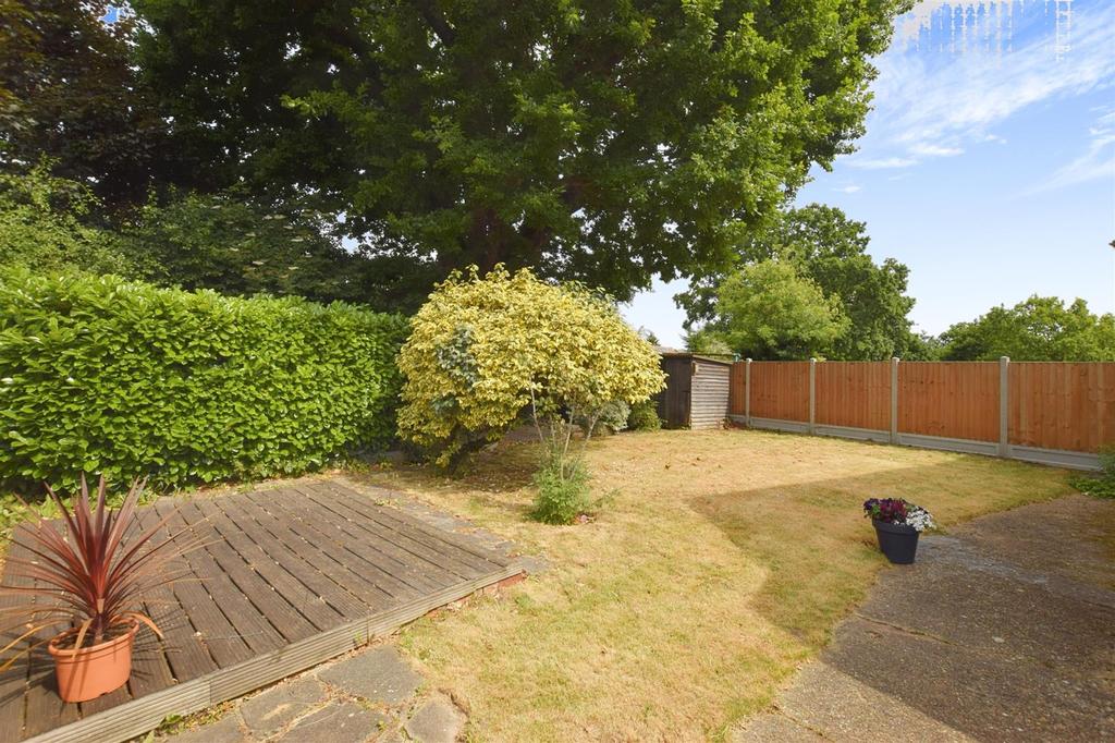Highlands Drive, Maldon 3 bed house £400,000